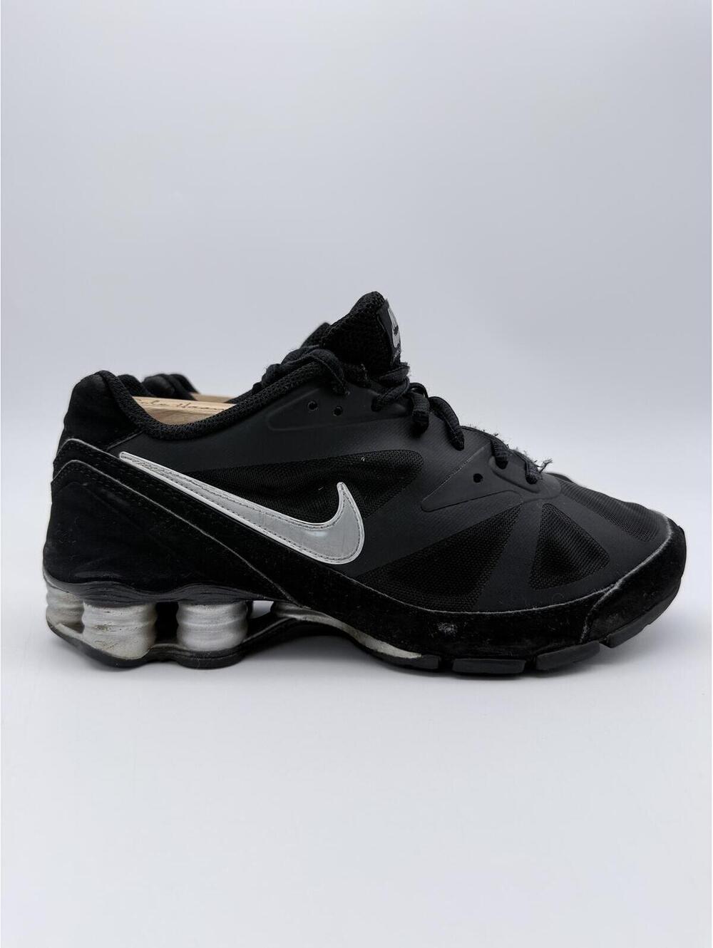 Nike Shox Women's Sneakers Black Red‎ Size 7.5 Y2K Pre-Owned